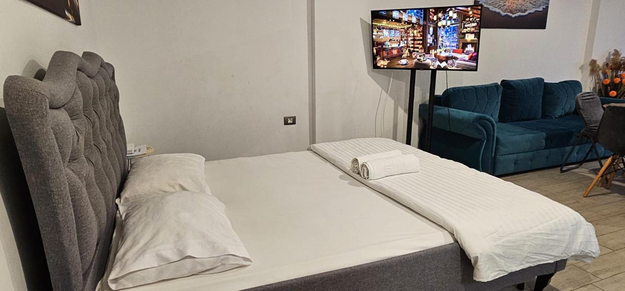 Luxury Suite Alezzi Beach Apartment Piscina Incalzita Sauna Jacuzzi Parking Неводарі Екстер'єр фото