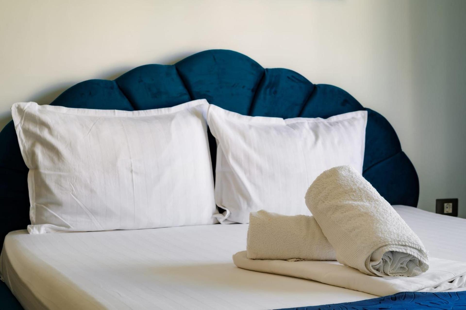 Luxury Suite Alezzi Beach Apartment Piscina Incalzita Sauna Jacuzzi Parking Неводарі Екстер'єр фото